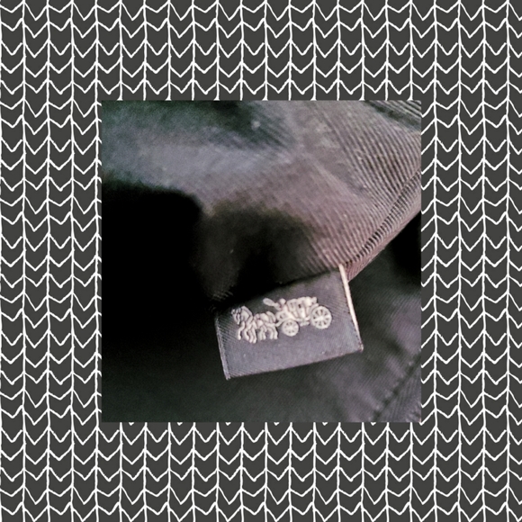 COACH BLACK NO. FI877-F3Q451 WRISTLET - Picture 3 of 4